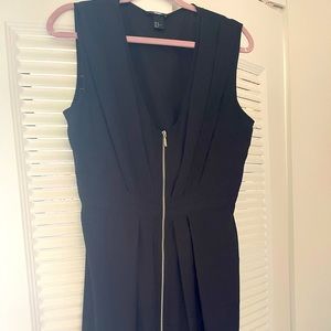 Short black dress 👗